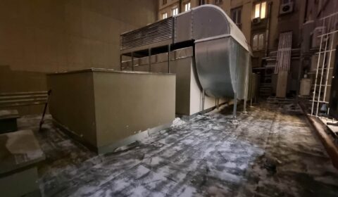 Odśnieżanie obiektów, w tym dachów, przez firmę SASKERS